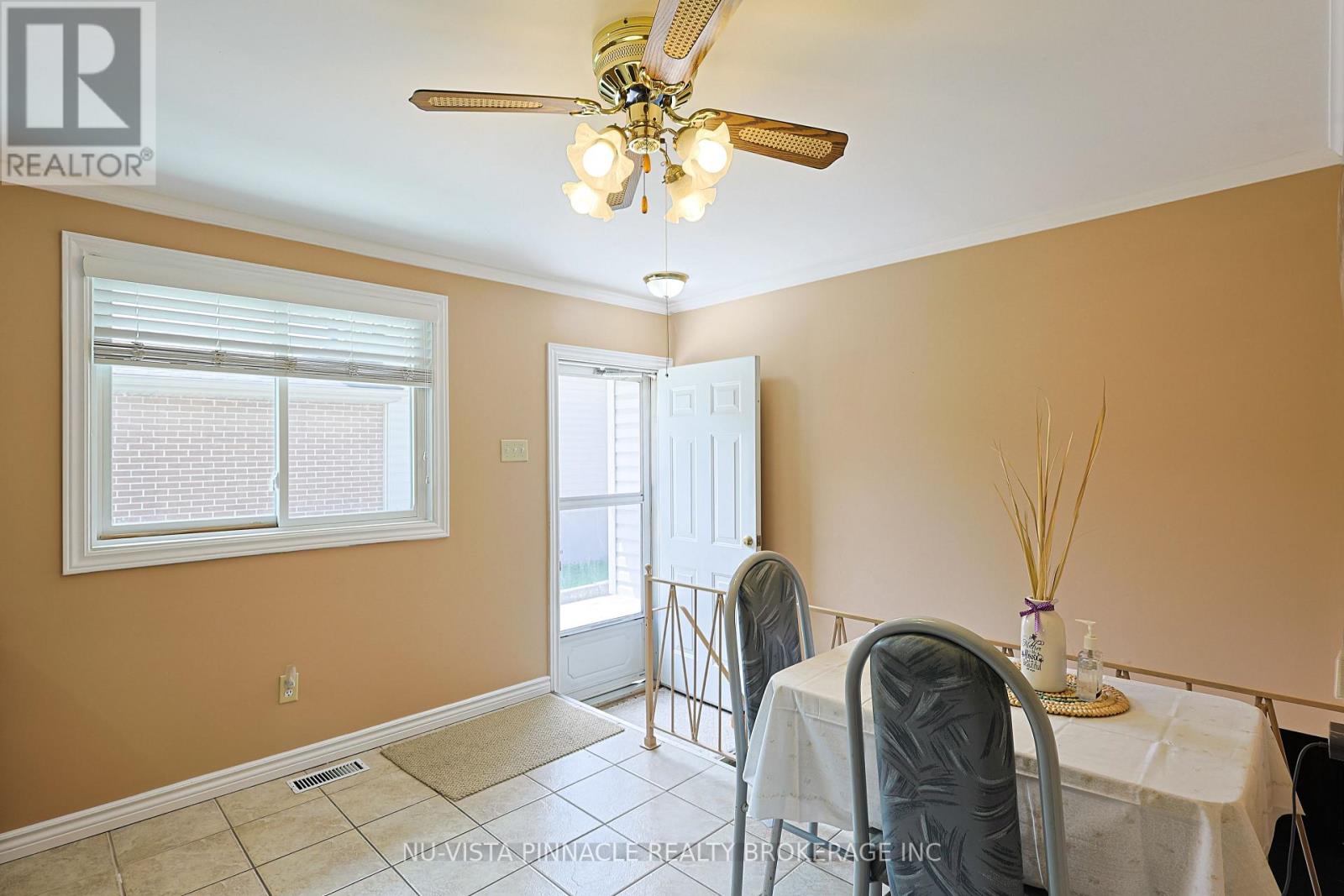 84 KINTAIL CRESCENT - 21