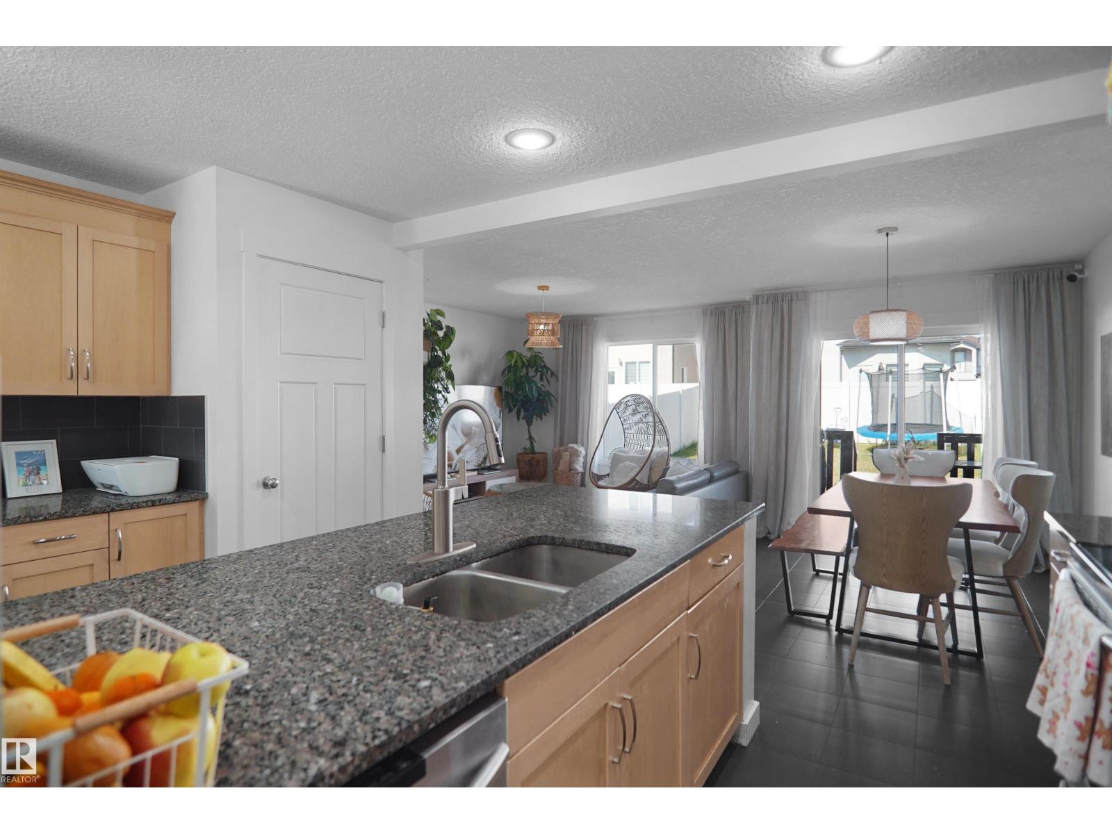 16804 53 ST NW - 23