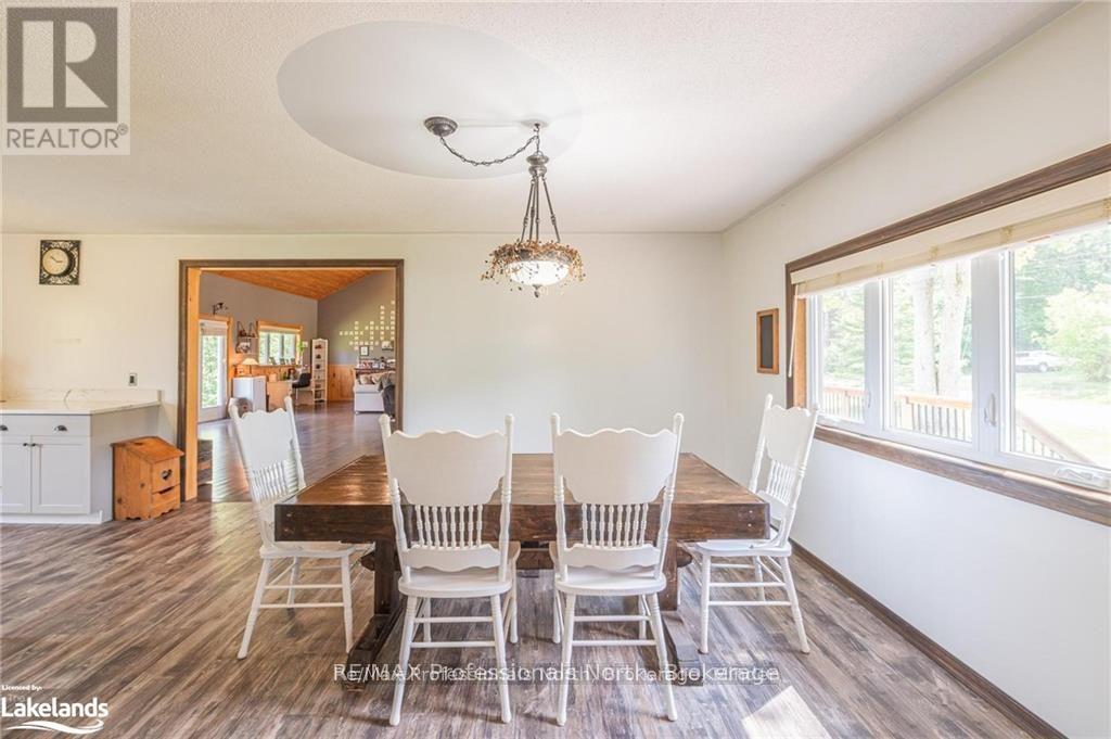 1026 DEWEY STREET - 21