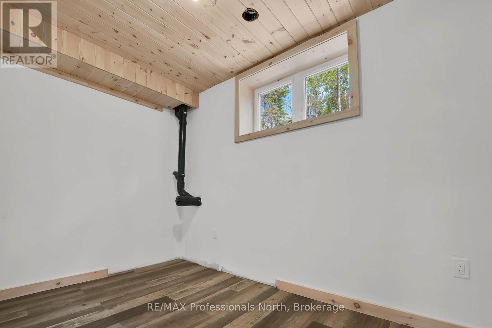 6587 ELEPHANT LAKE ROAD - 41