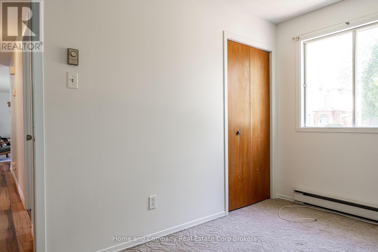 50 DUFFERIN STREET - 25