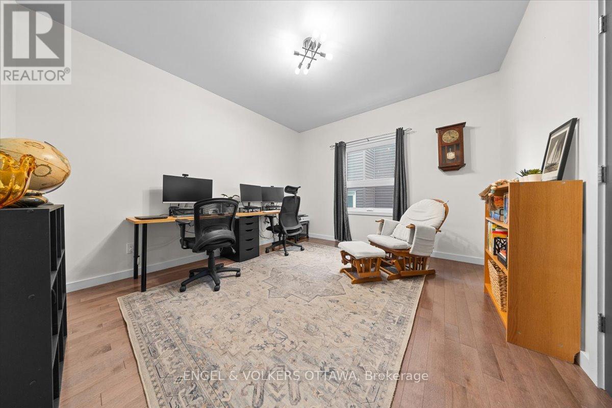 34 GRANITE STREET - 23