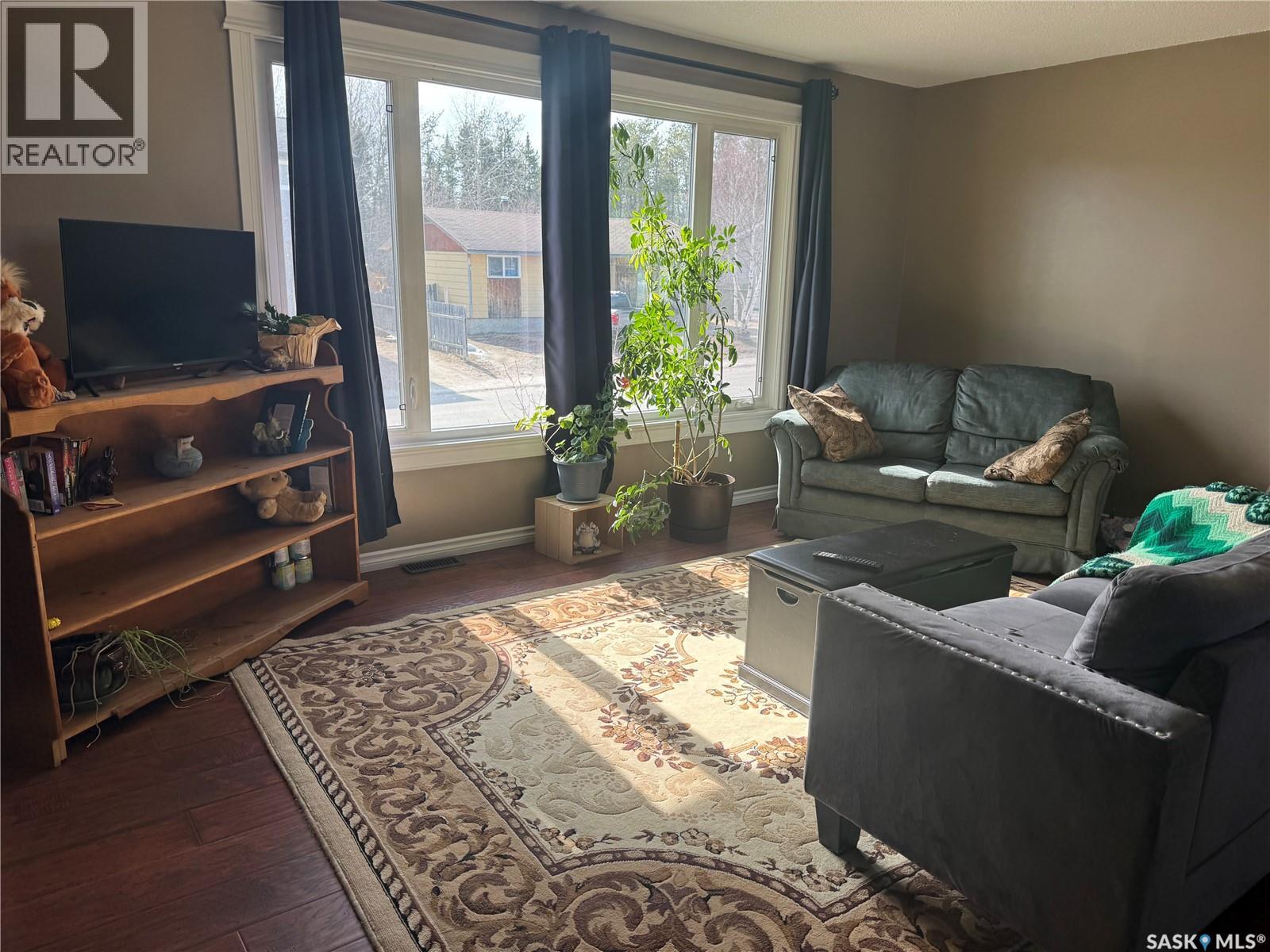 503 Cook CRESCENT — photo 15
