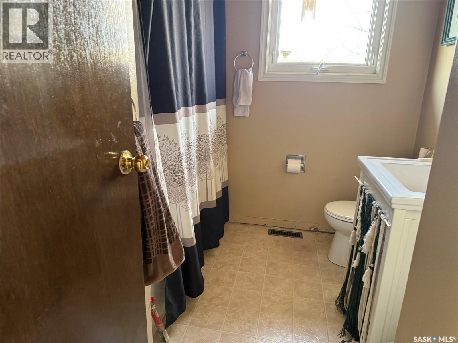 503 Cook CRESCENT — photo 16