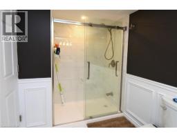 708 Winston Road, Grimsby, ON L3M4E8 Photo 26