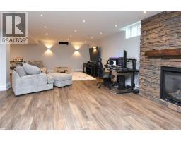 708 Winston Road, Grimsby, ON L3M4E8 Photo 33