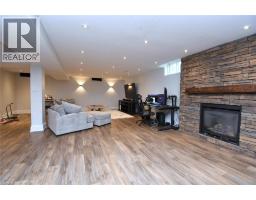 708 Winston Road, Grimsby, ON L3M4E8 Photo 34
