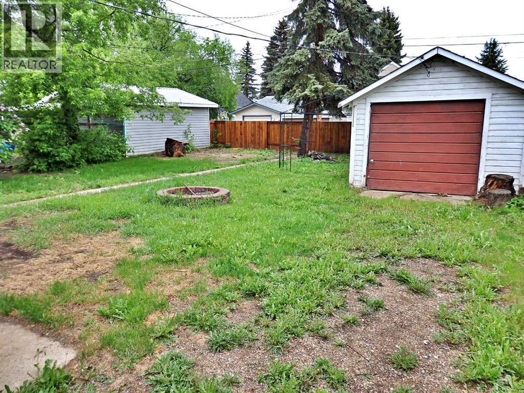 4706 53 Avenue — photo 38