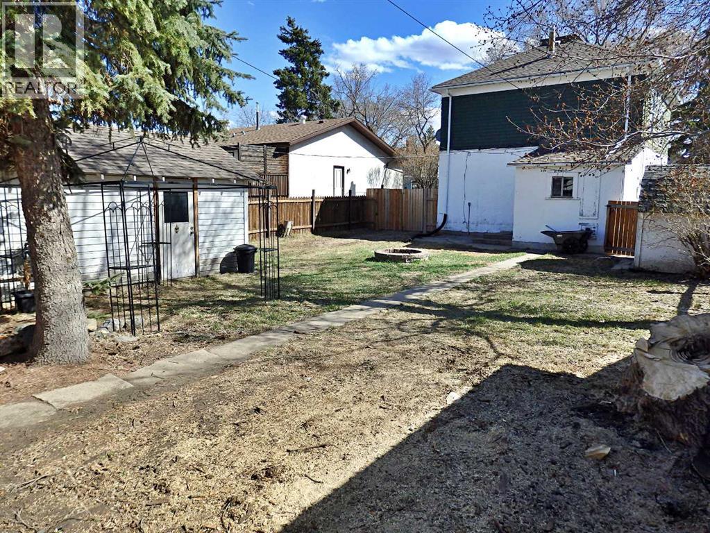 4706 53 Avenue — photo 32