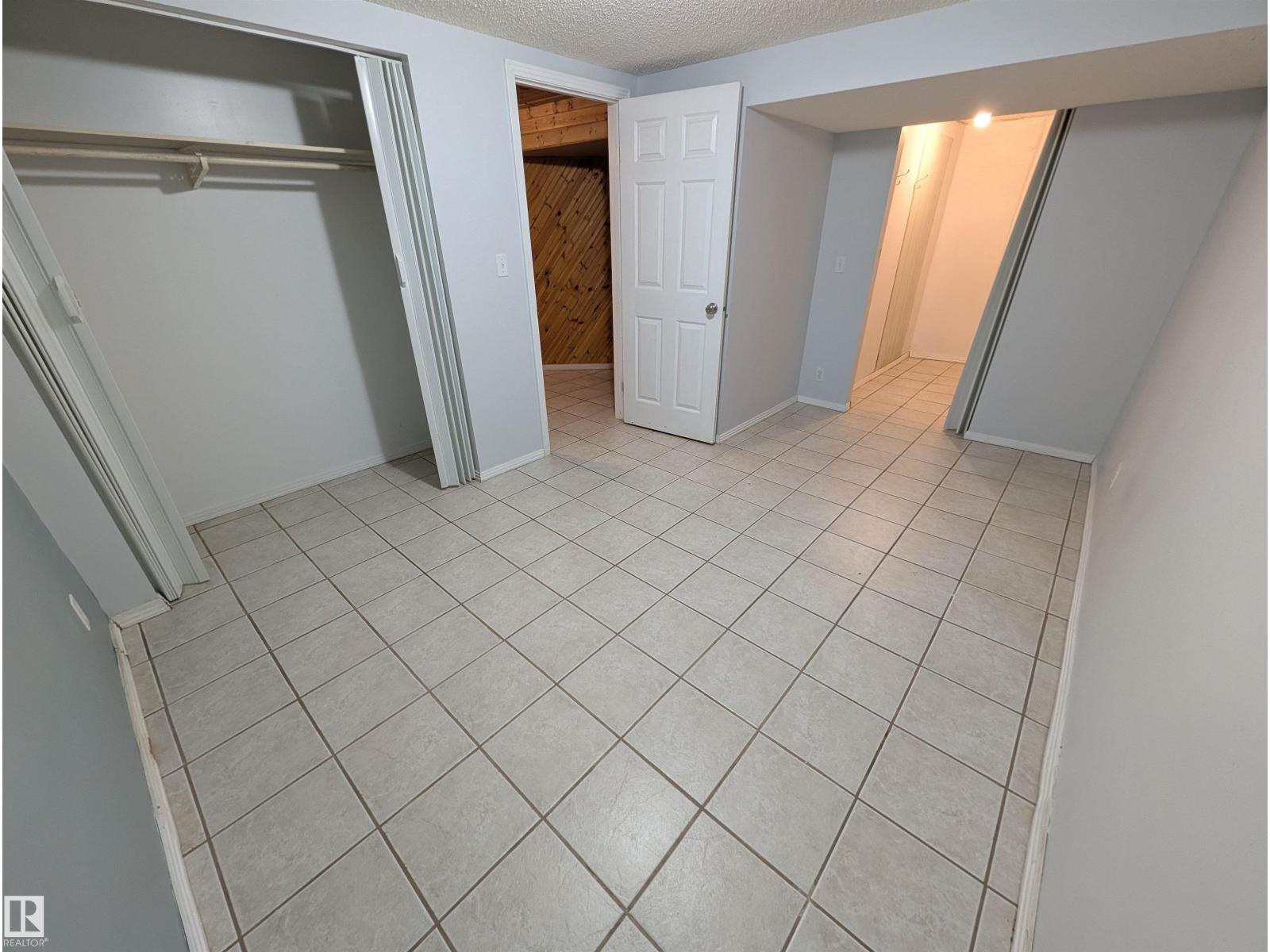 5524 47A ST - 17