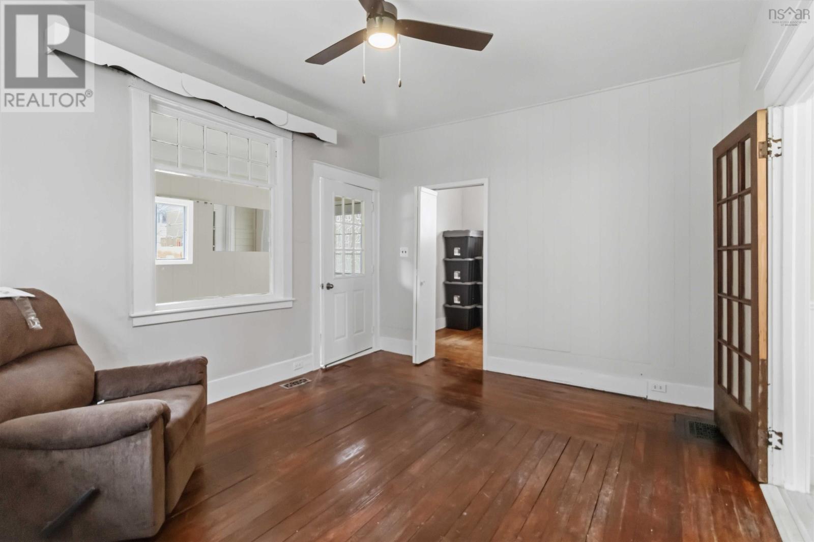 13 Fairbanks Street - 9