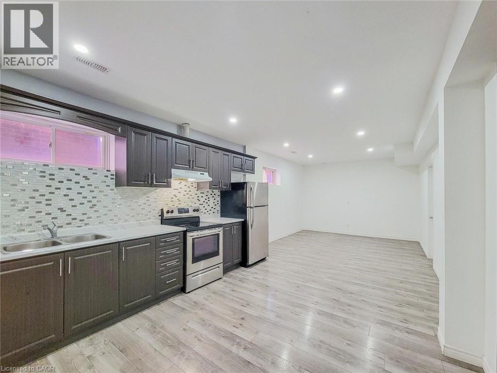 7 CHARDONNAY Street - 35