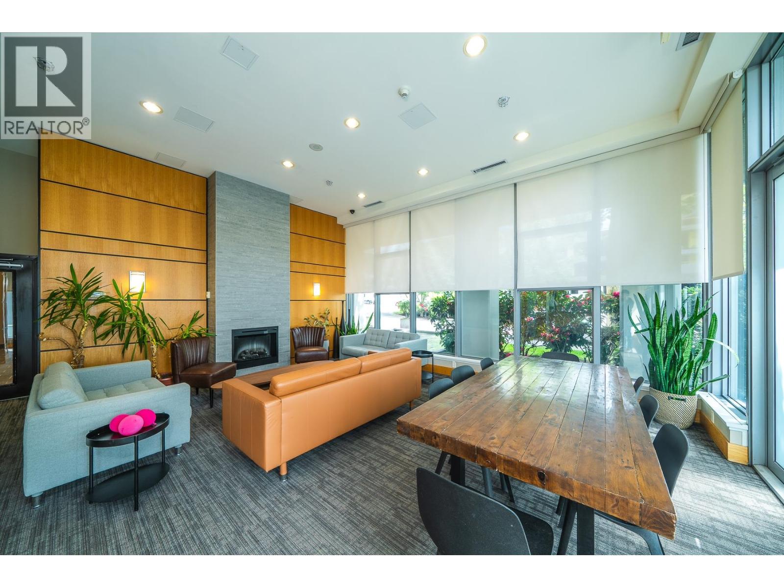 2 Bed, 2 Bath Apartment for Sale in Burnaby – 802 2289 YUKON CRESCENT, Burnaby – MLS# R3122021 - Image 3