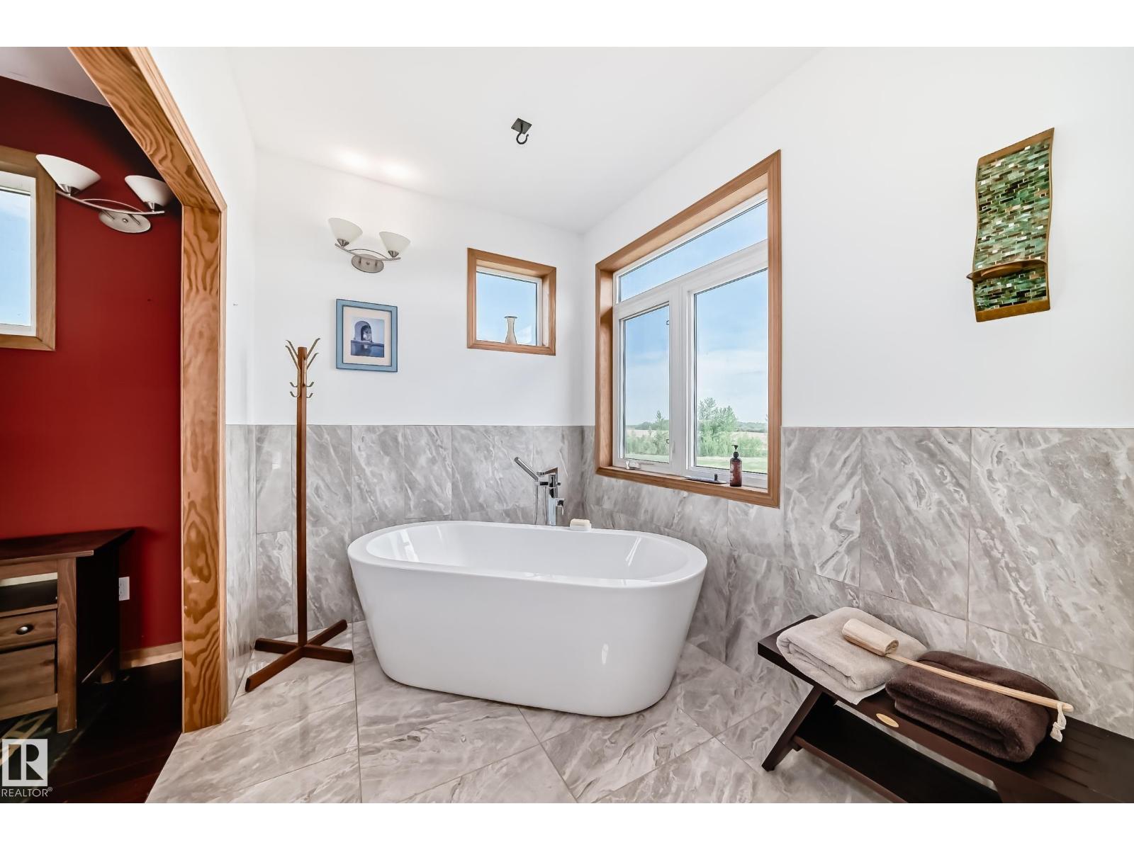 2420 TWP ROAD 555 - 33