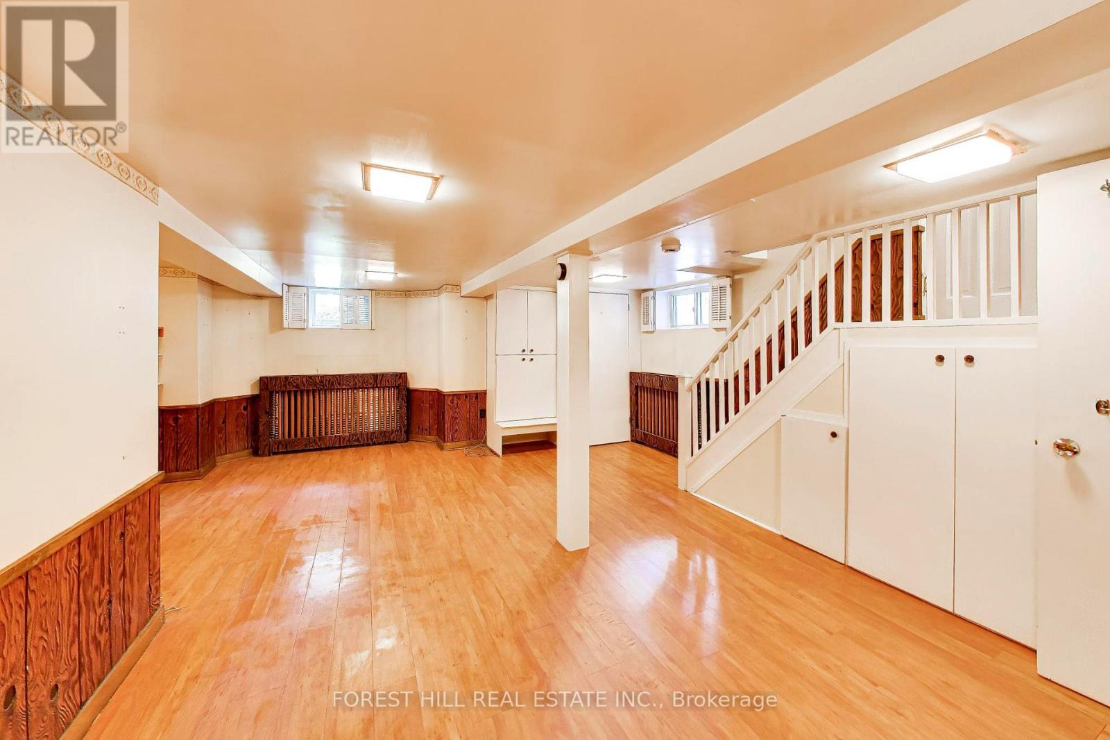 164 DELORAINE AVENUE - 26
