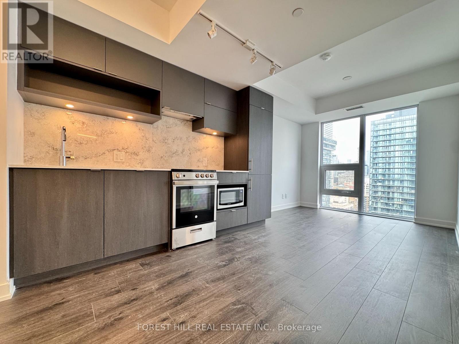 Listing photo of 2802 - 100 QUEEN STREET E
