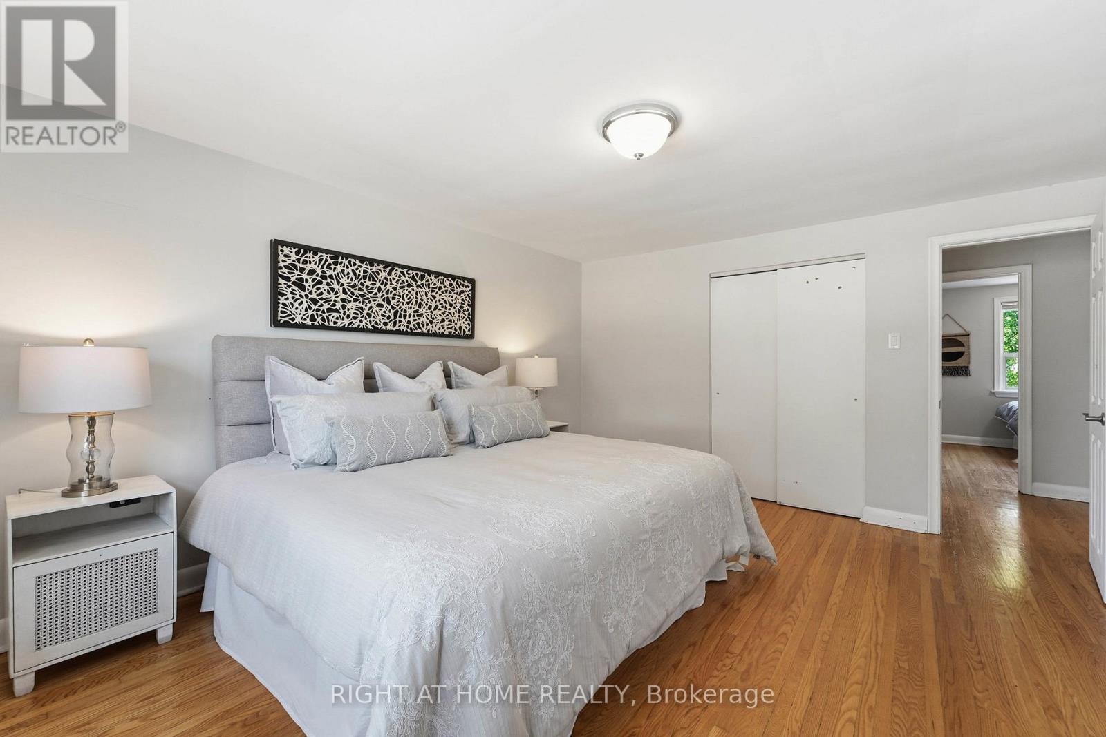 615 PHARMACY AVENUE - 26