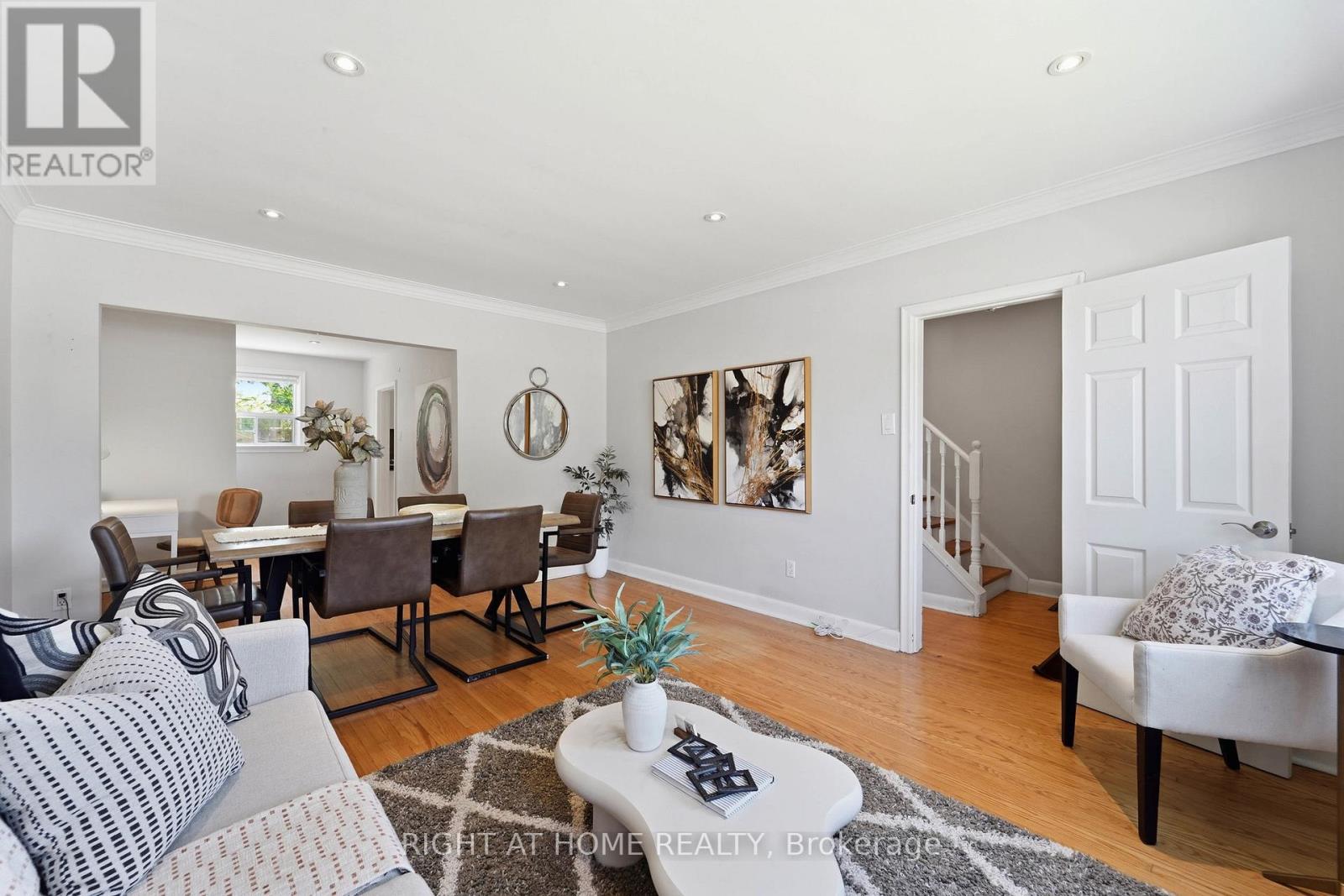 615 PHARMACY AVENUE - 6