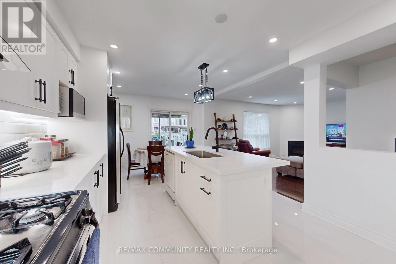 71 HIBBARD DRIVE - 17