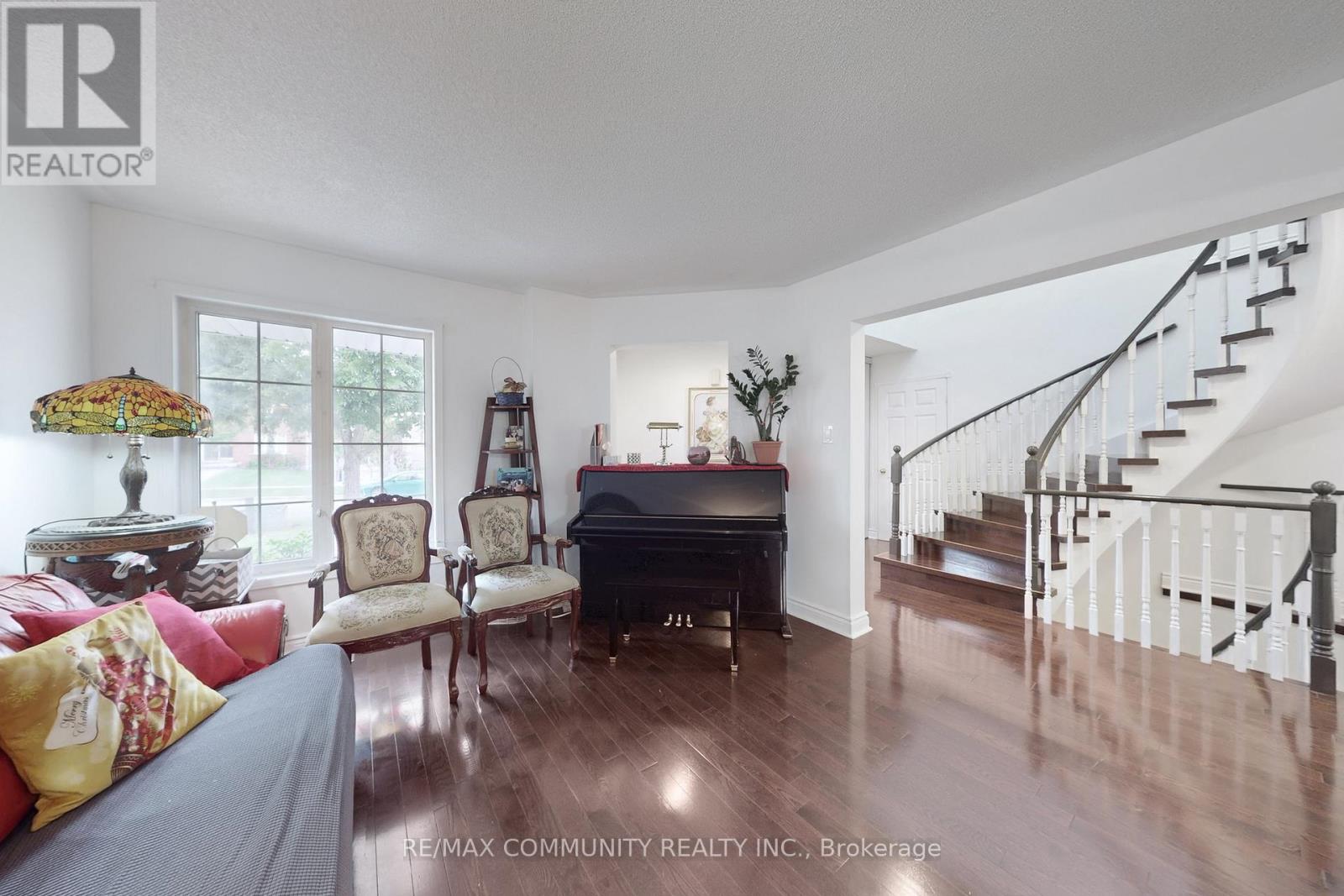 71 HIBBARD DRIVE - 5
