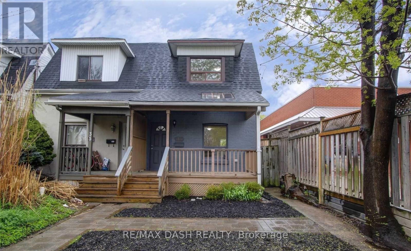 Listing photo of MAIN - 33 WOODWARD AVENUE