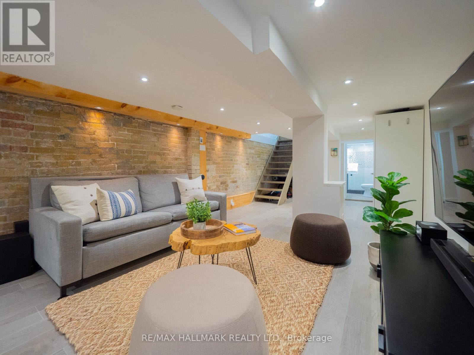 199 BOULTON AVENUE - 36