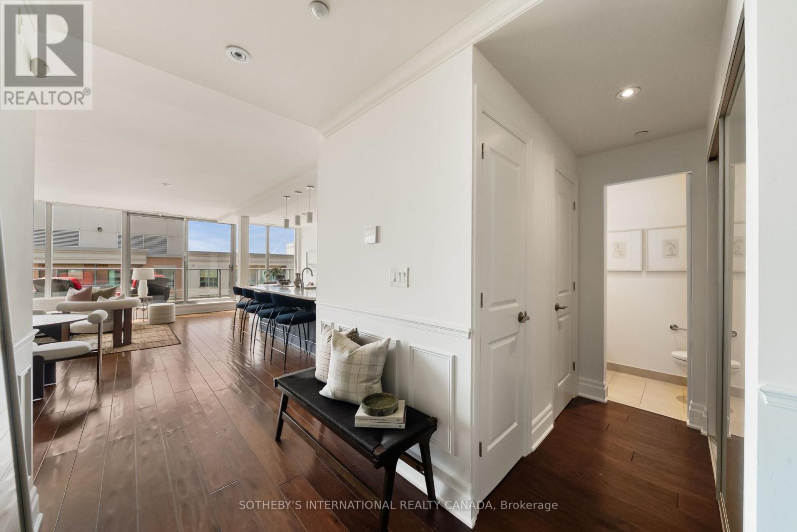 #501 1 RAINSFORD ROAD - 38