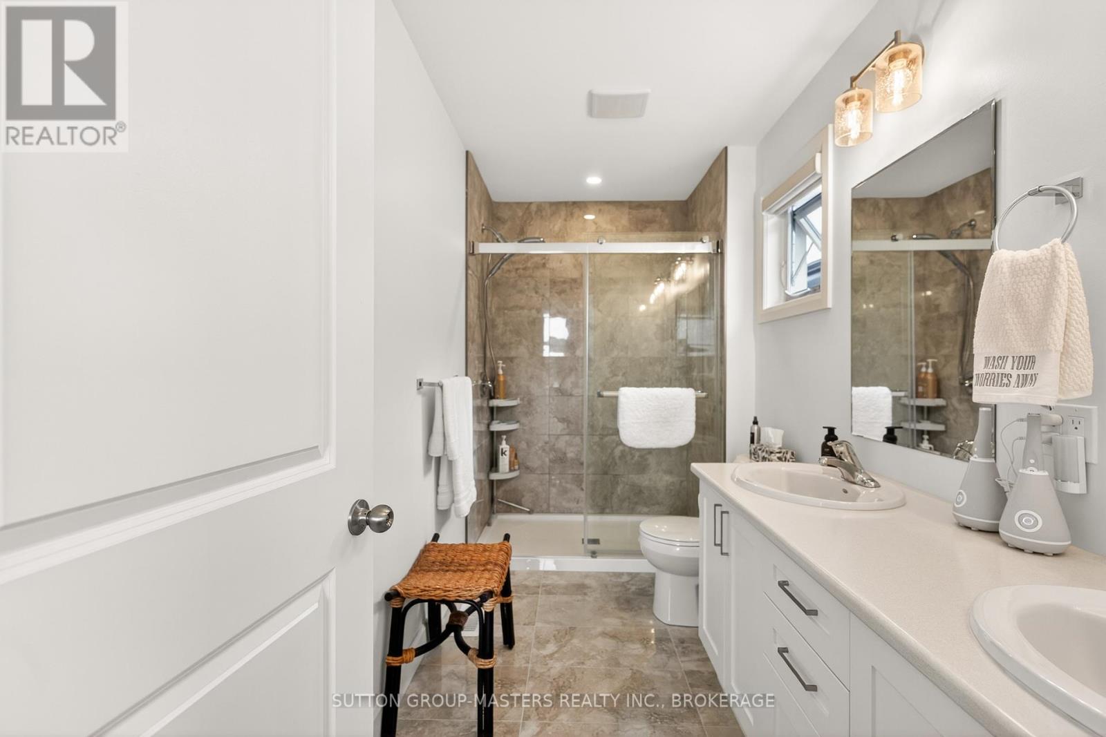 212 SUPERIOR DRIVE - 29
