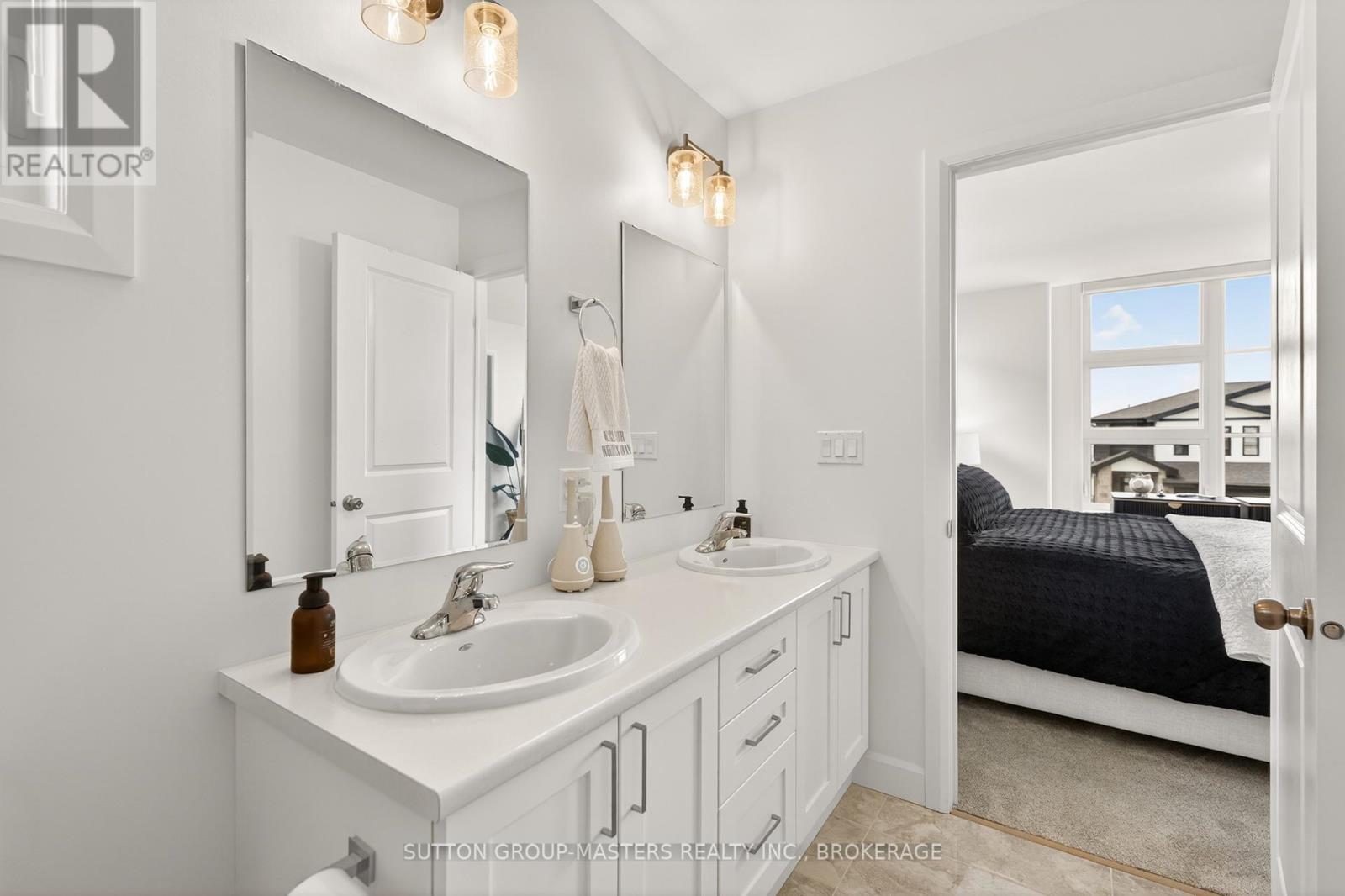 212 SUPERIOR DRIVE - 31