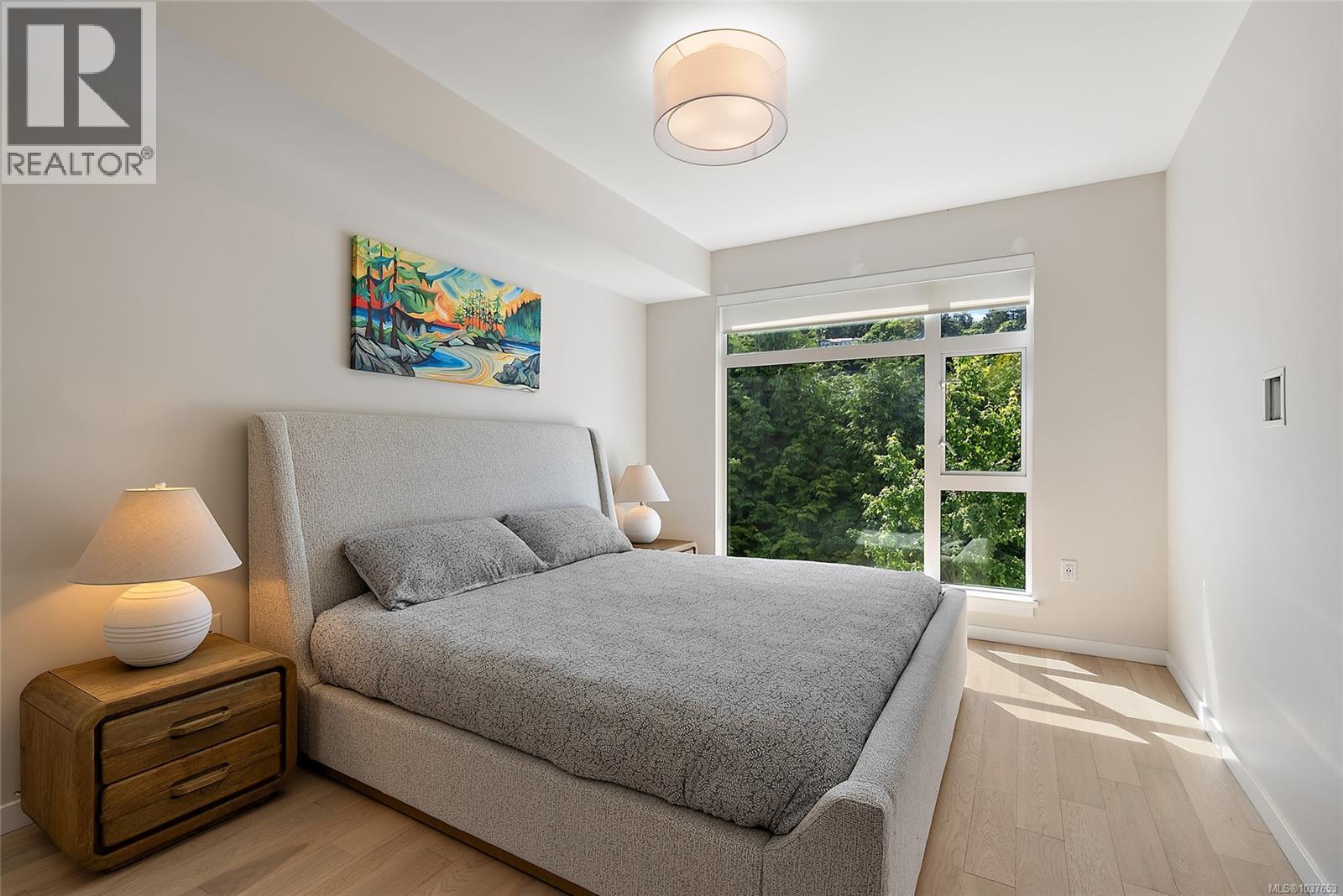 209 5120 Cordova Bay Road, Saanich