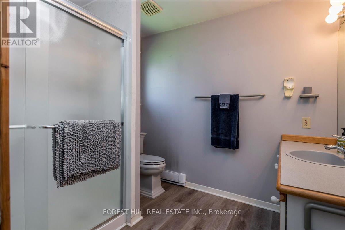 55 POPLAR CRESCENT - 15