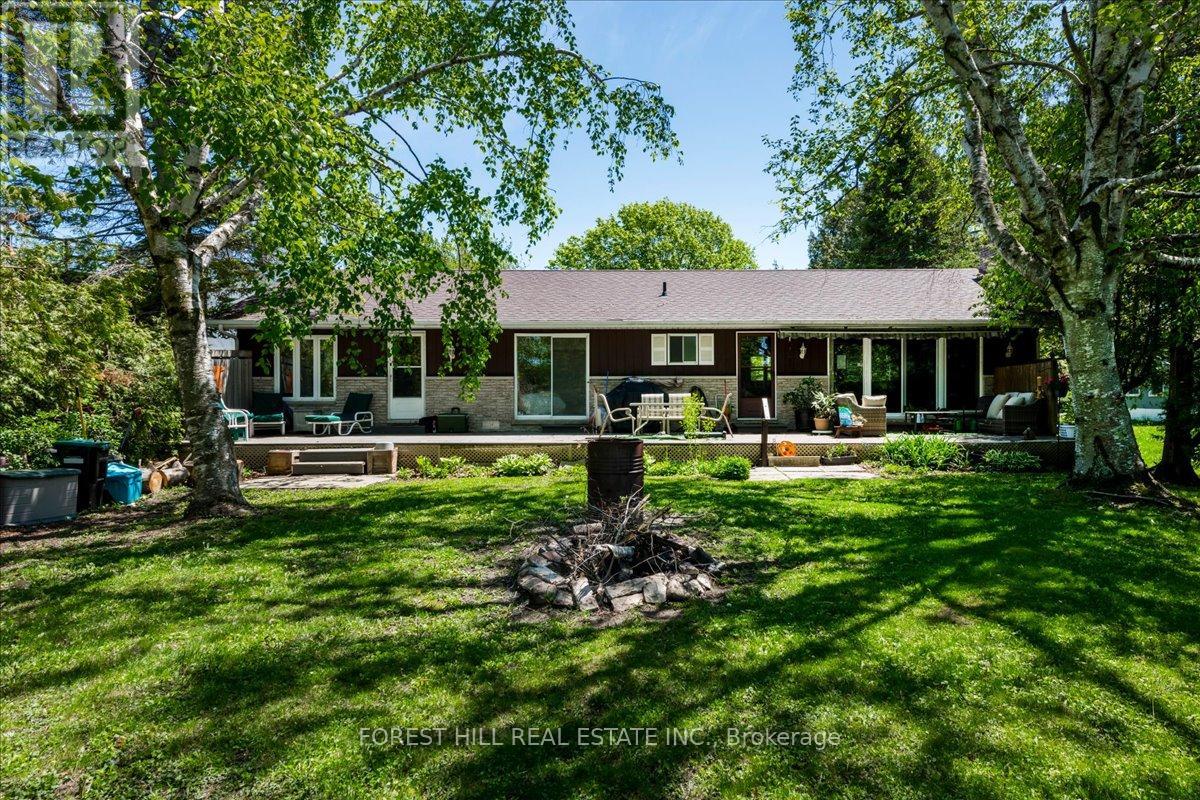 55 POPLAR CRESCENT - 25