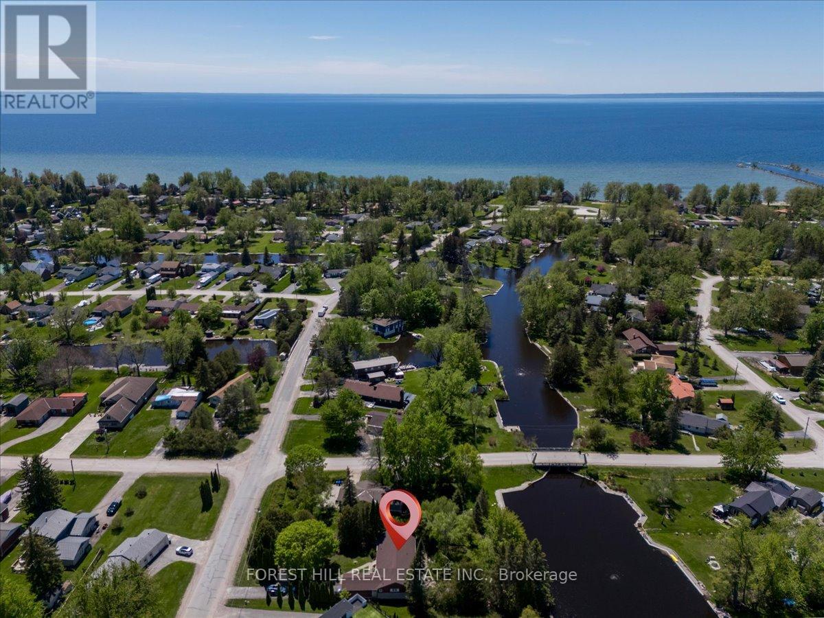 55 POPLAR CRESCENT - 34