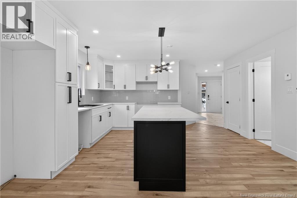 102 Francfort Crescent - Image 3