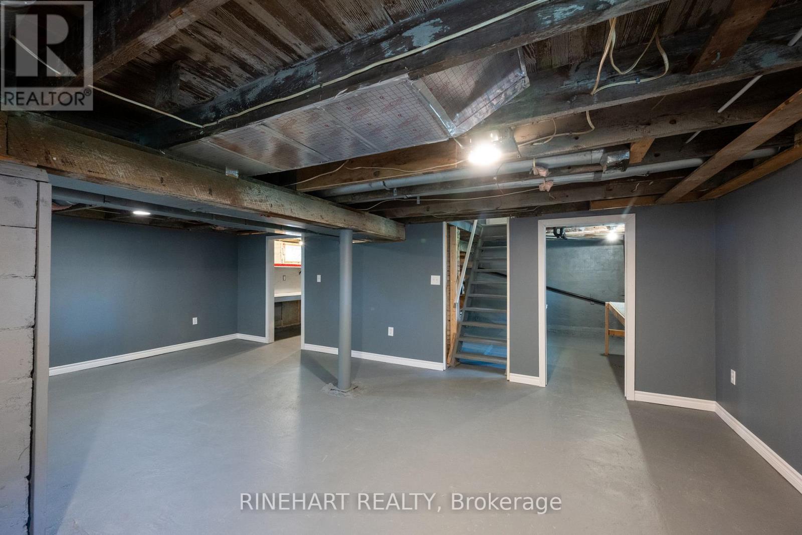 352 EDMONTON STREET - 21