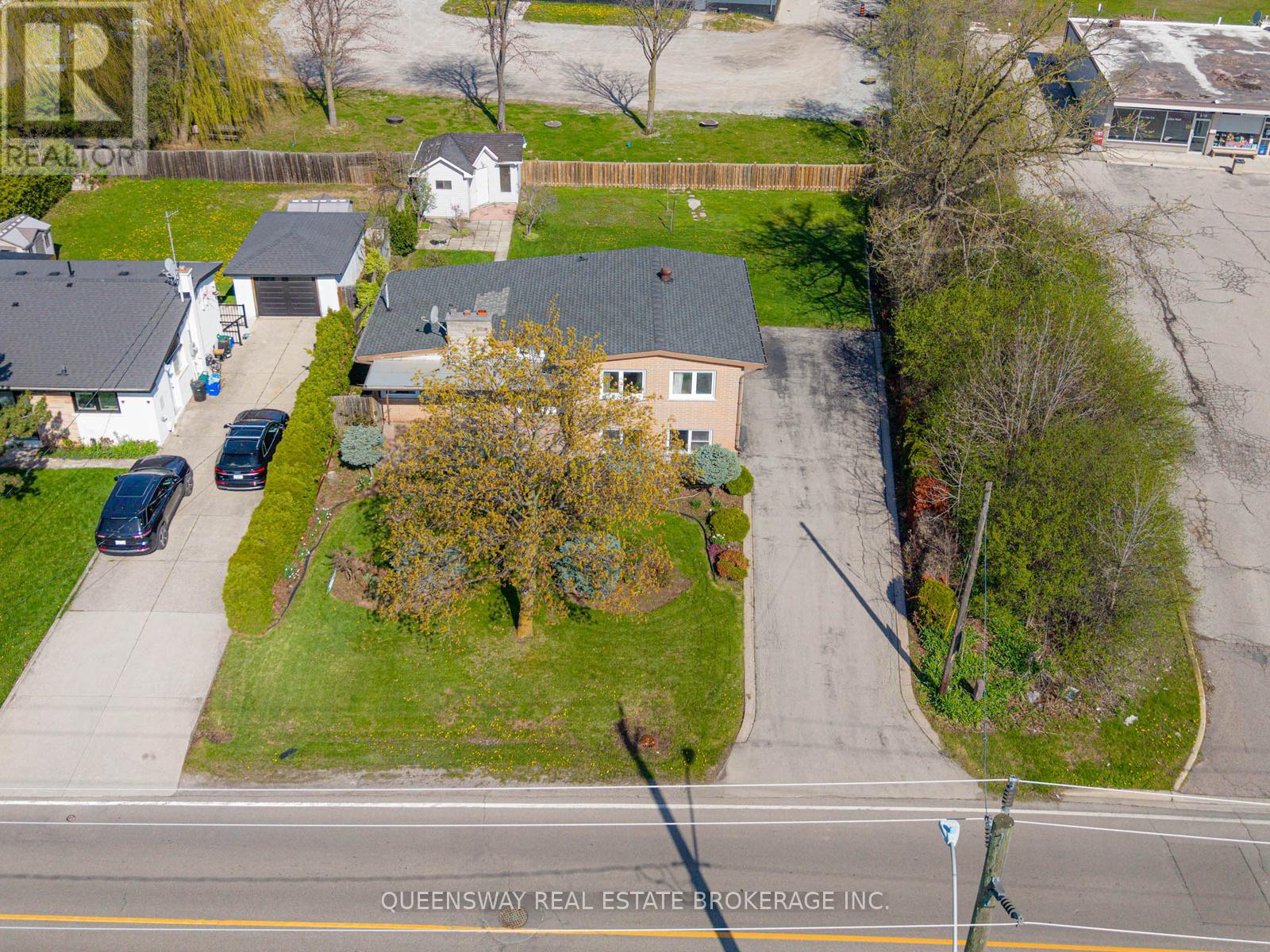 517 PINEGROVE ROAD - 3