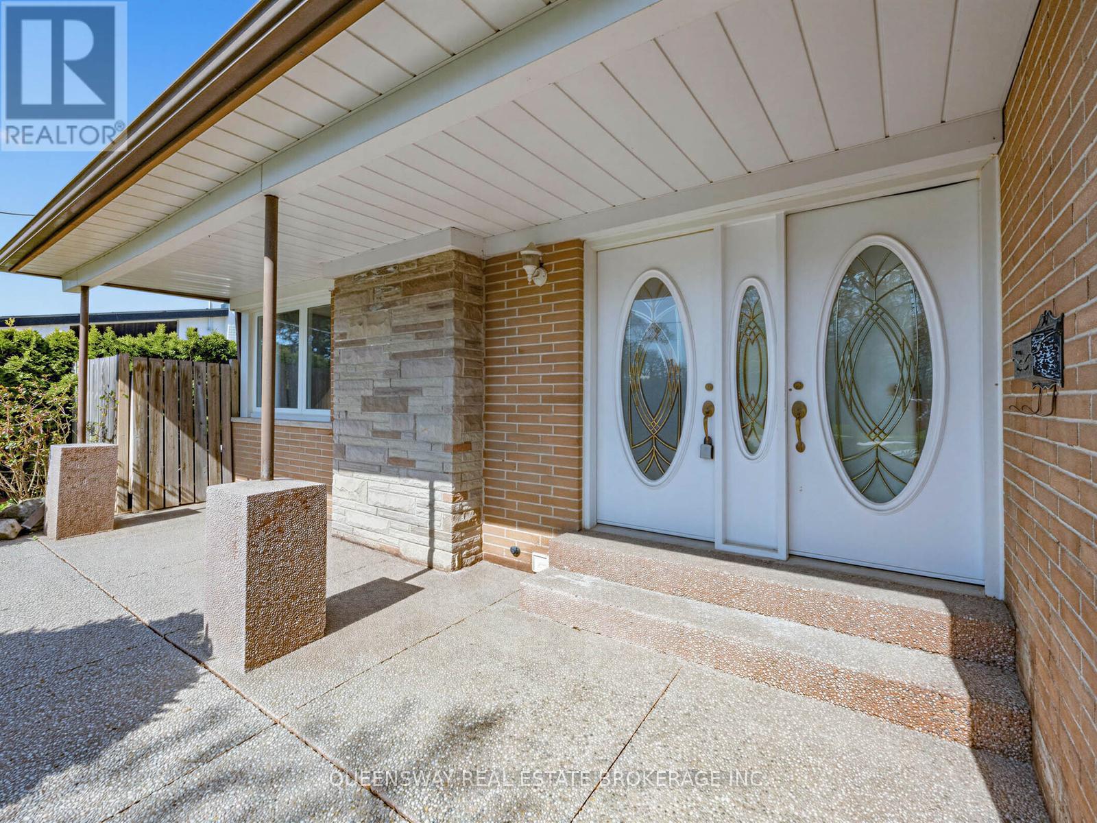 517 PINEGROVE ROAD - 4