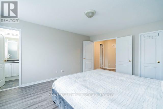 3886 SKYVIEW STREET - 23