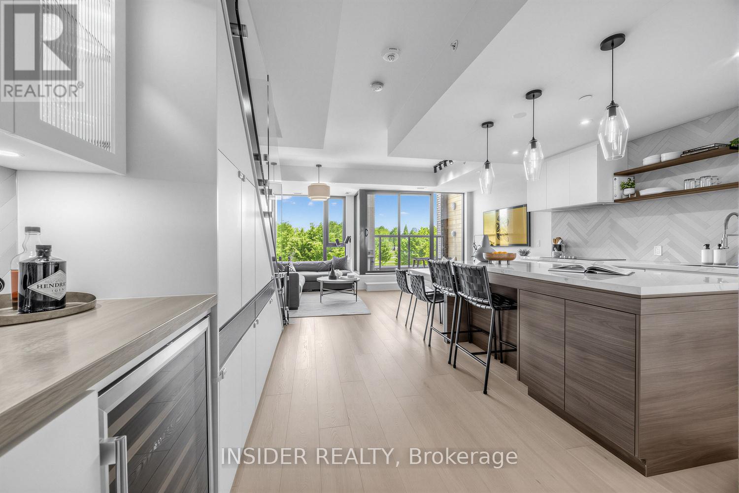 #303 35 WABASH AVENUE - 14