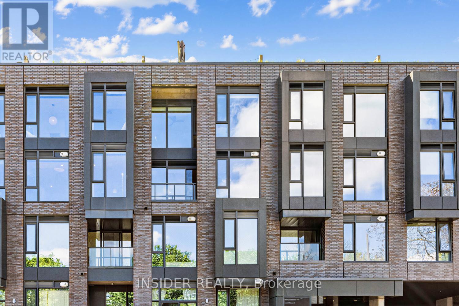 #303 35 WABASH AVENUE - 2