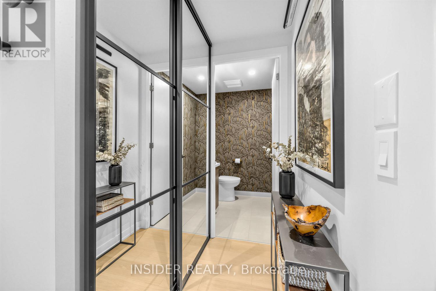 #303 35 WABASH AVENUE - 20