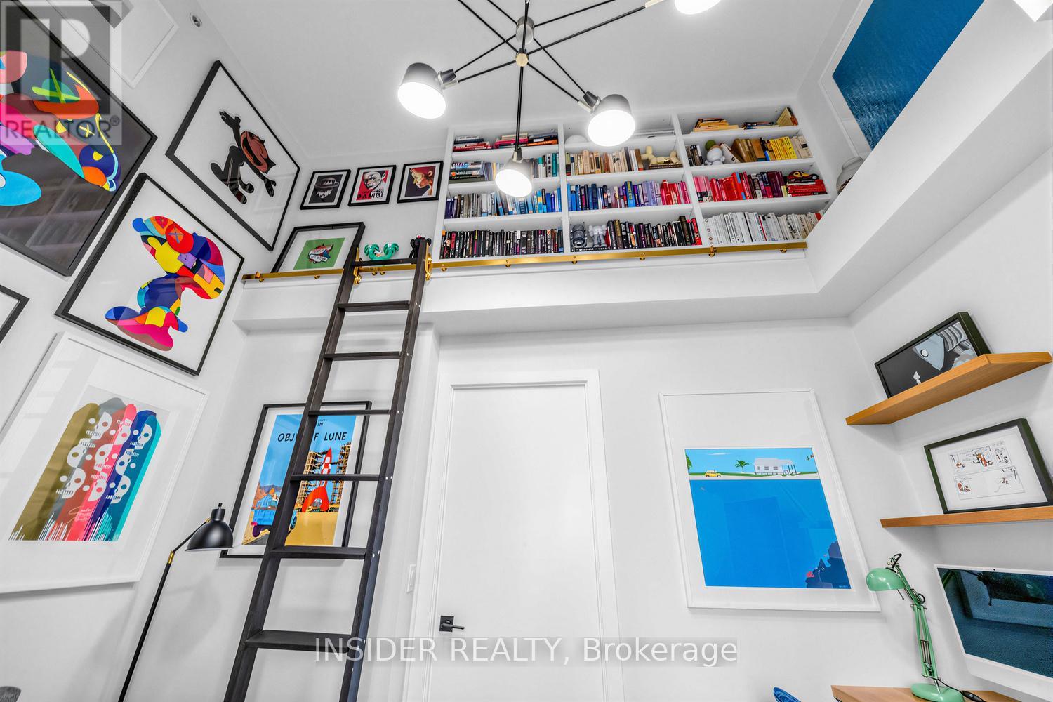 #303 35 WABASH AVENUE - 28