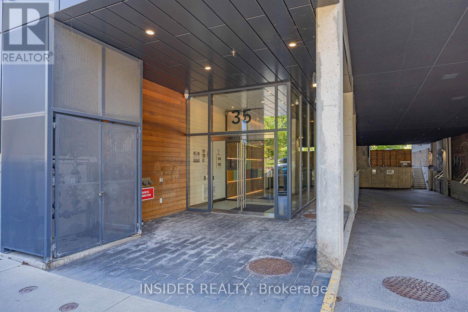#303 35 WABASH AVENUE - 3