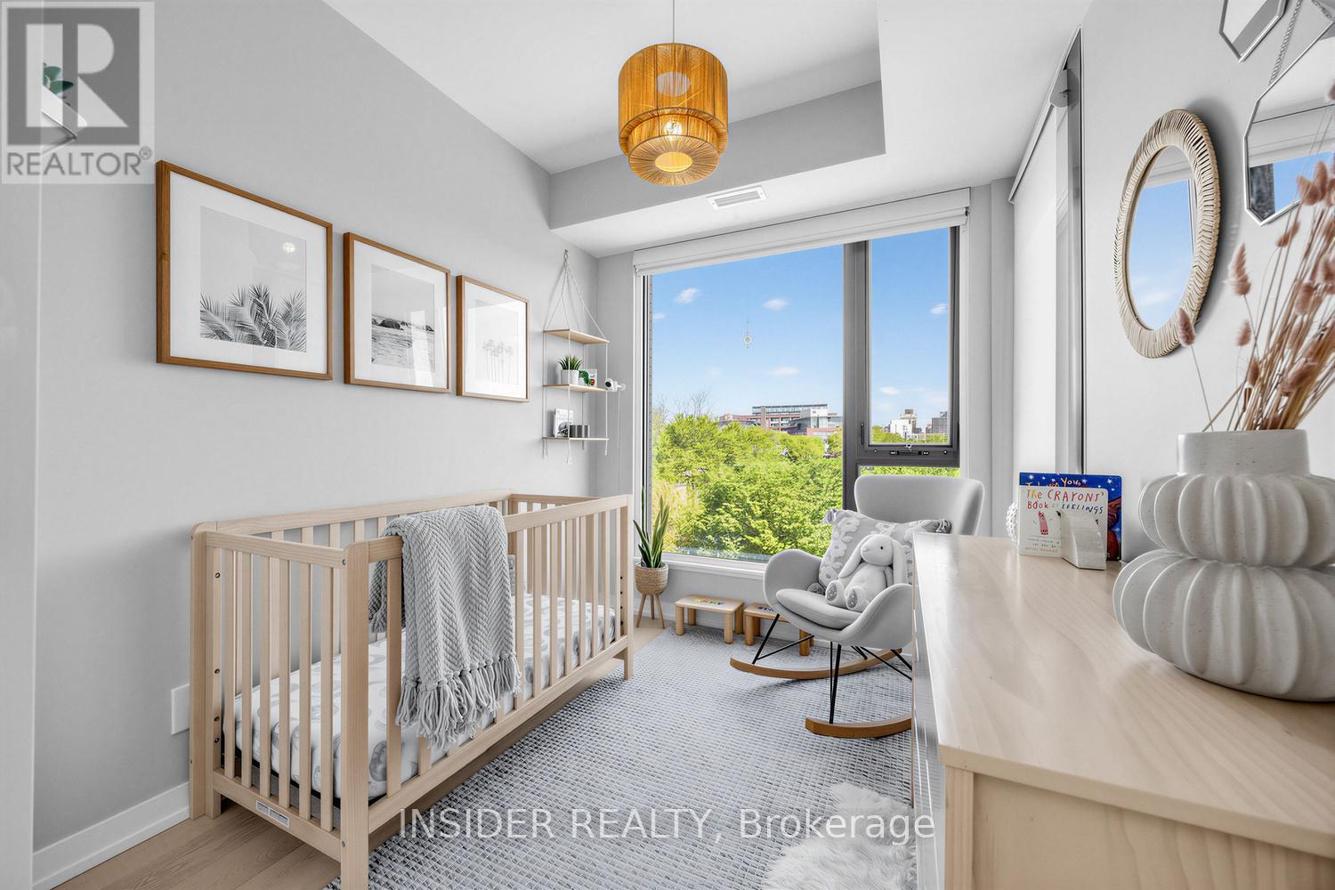 #303 35 WABASH AVENUE - 30