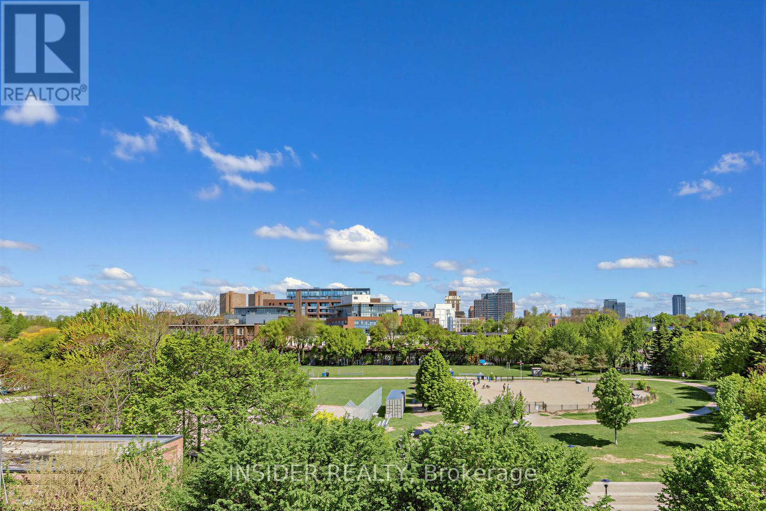 #303 35 WABASH AVENUE - 38