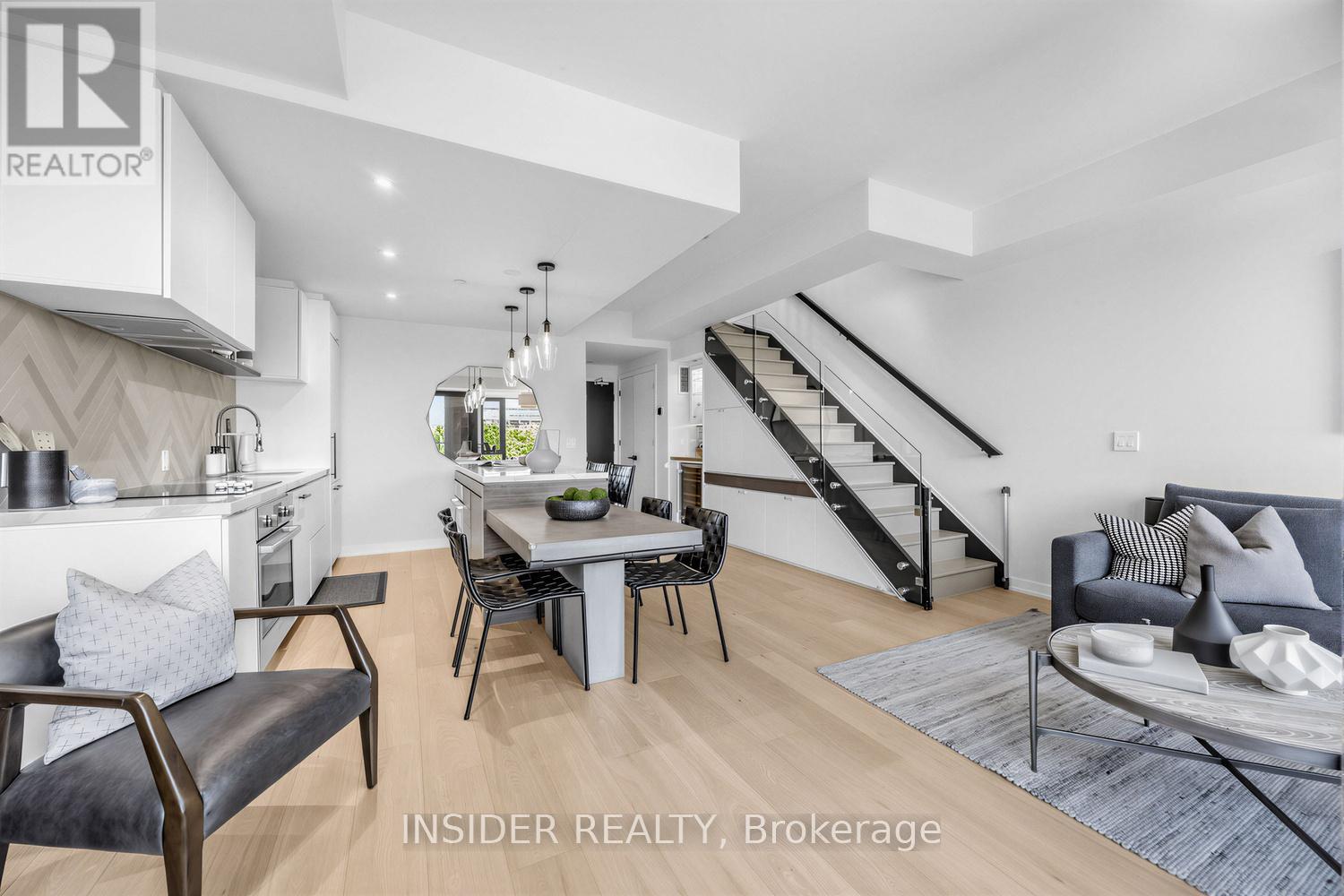 #303 35 WABASH AVENUE - 7