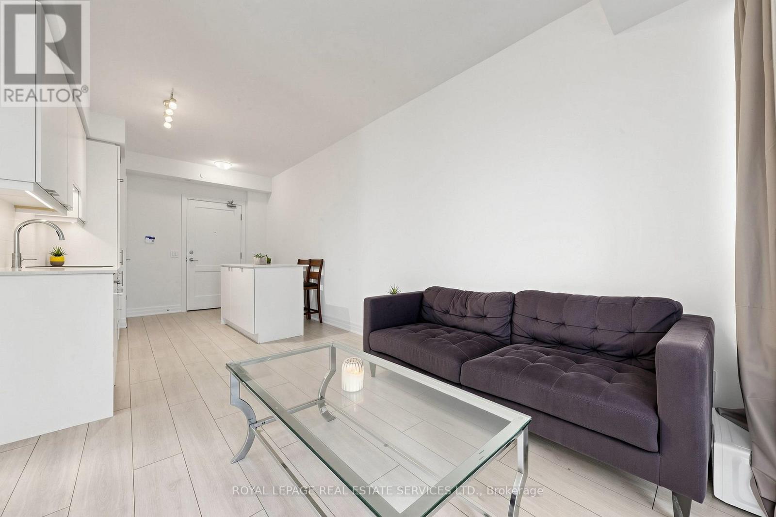 #3410 30 ELM DRIVE - 19
