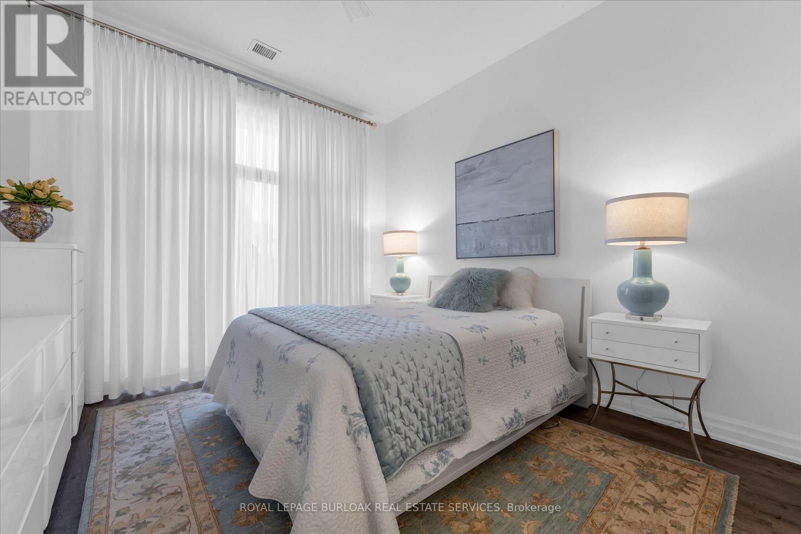 #113 3290 NEW STREET - 19