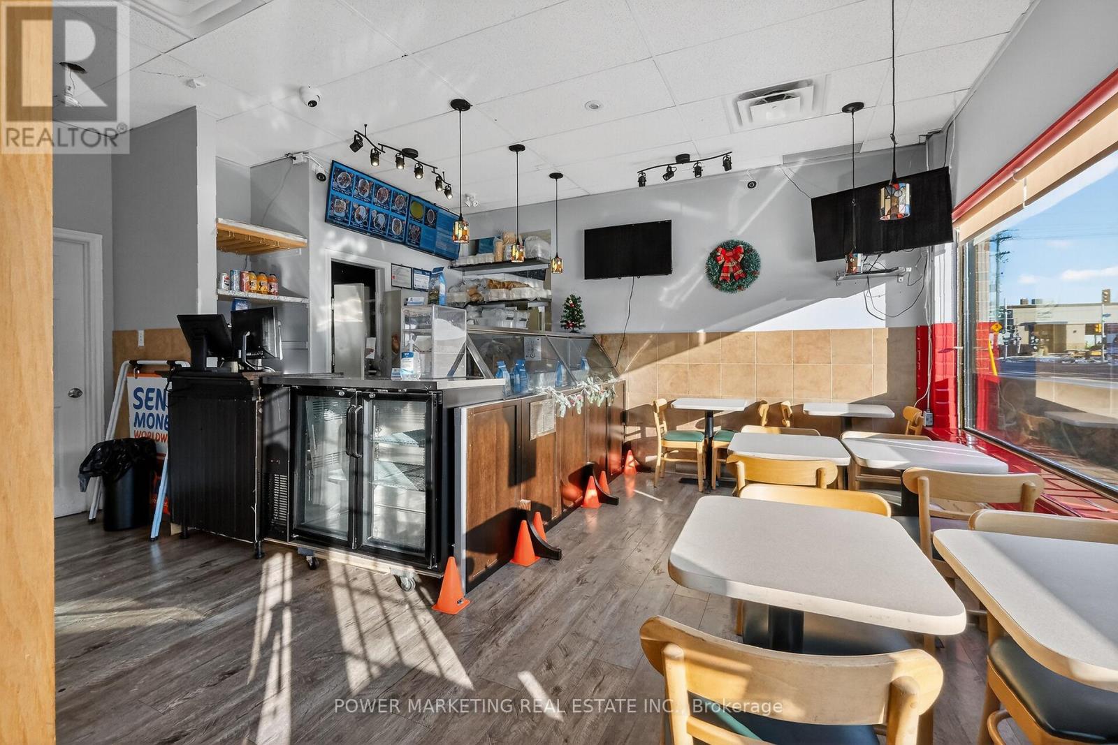 Retail for Sale in Ottawa – 411 MCARTHUR AVENUE, Ottawa – MLS# X13221654 - Image 23