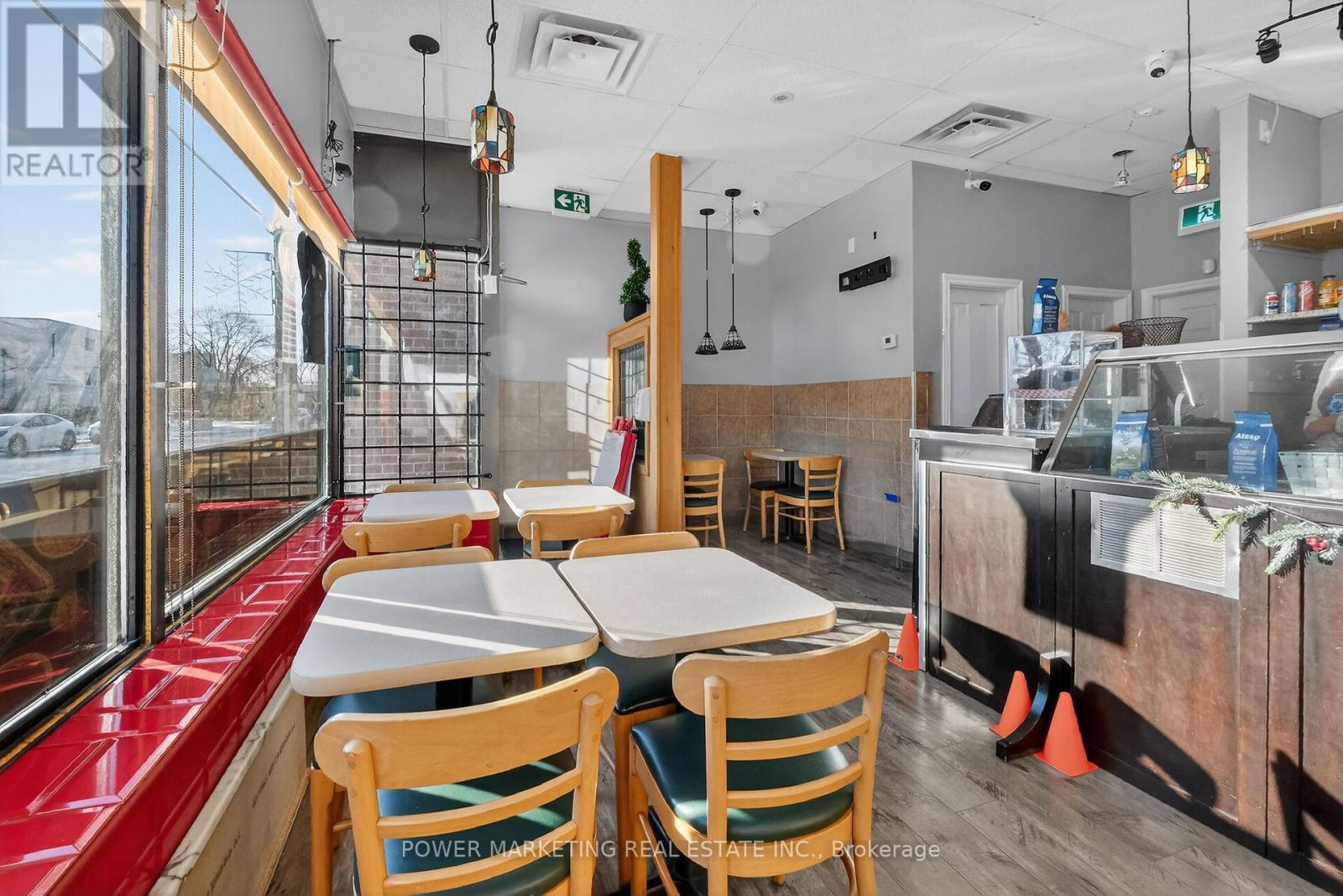 Retail for Sale in Ottawa – 411 MCARTHUR AVENUE, Ottawa – MLS# X13221654 - Image 24